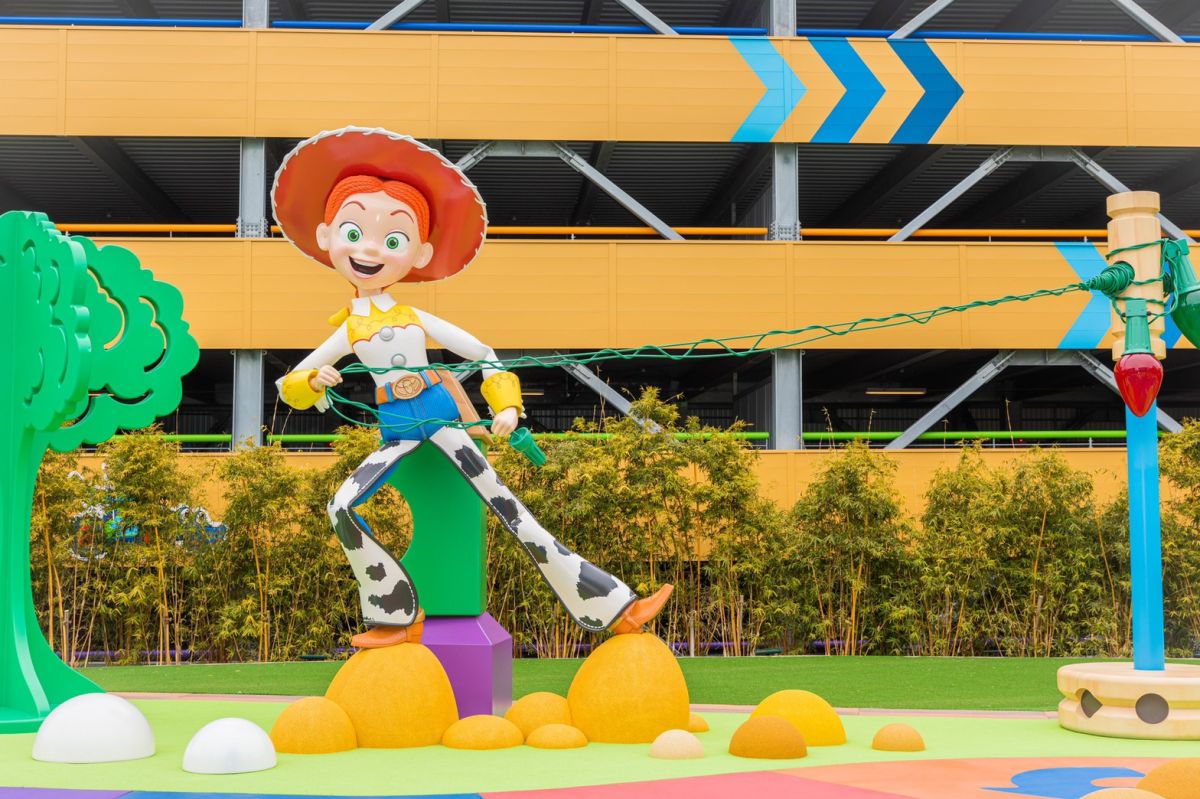 ©Disney／Pixar TINKERTOY is a trademark of Hasbro and is used with permission.© 2021 Hasbro. All Rights Reserved. Licensed by Hasbro.