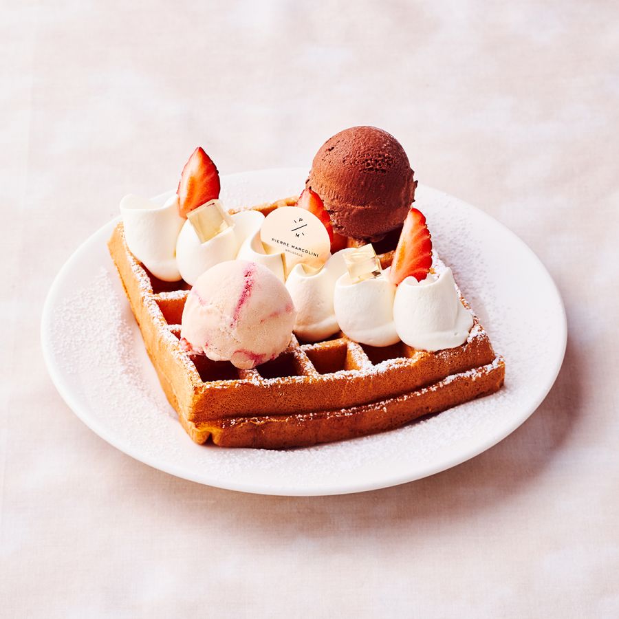 「ブリュッセル ワッフル ストロベリー＆シャンパーニュ」1320円
