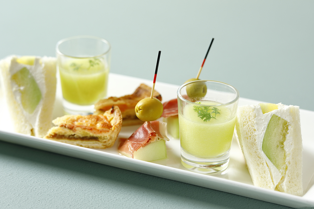 メロンアフタヌーンティー　中段イメージ