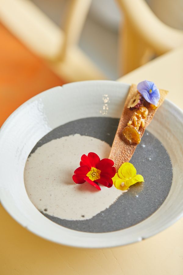 「ごまとクルミの糊（フー）」720円