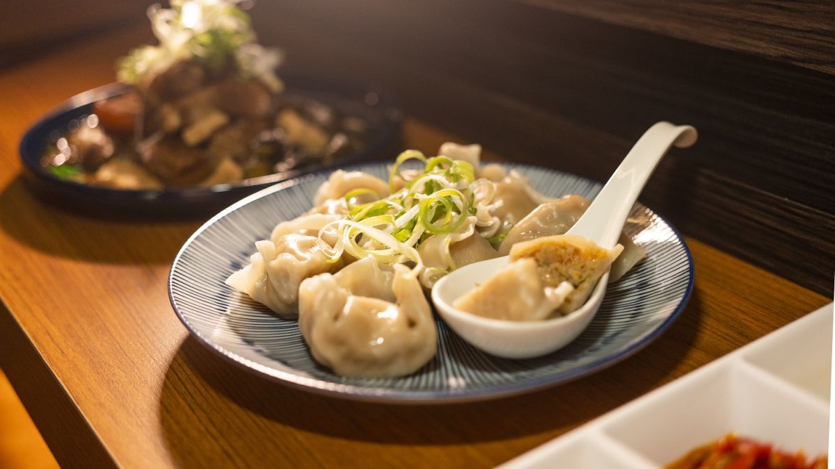 「麻辣水餃」 NT$230