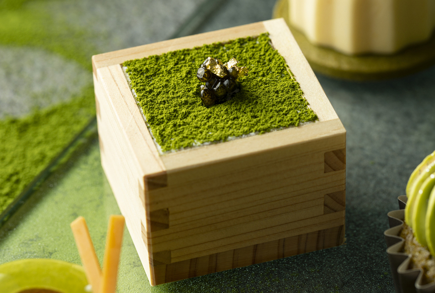 蟹とスクランブルエッグ　抹茶ティラミス仕立て