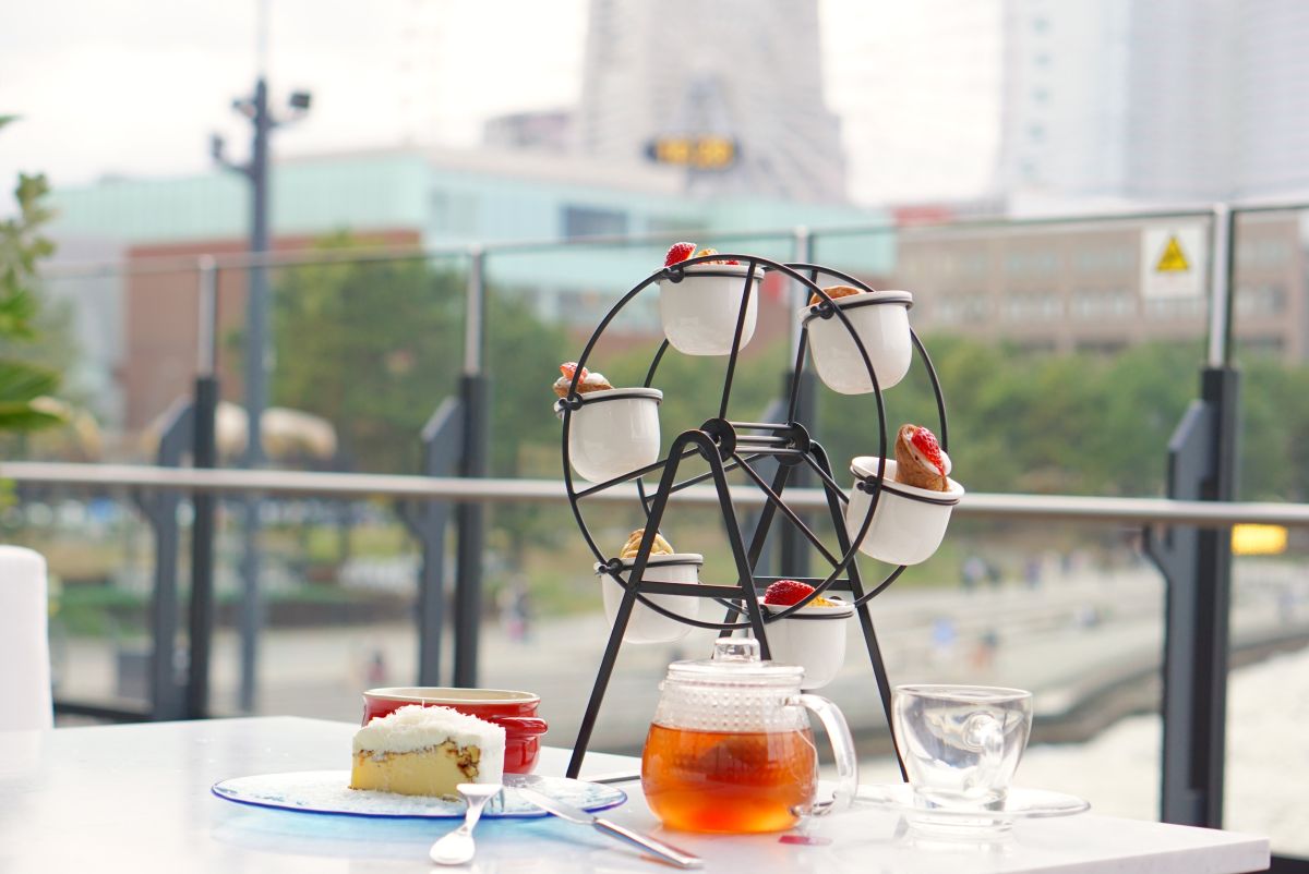 「観覧車モチーフのアフタヌーンドルチェセット」6000円〜（1名分3000円、2名からオーダー可能）