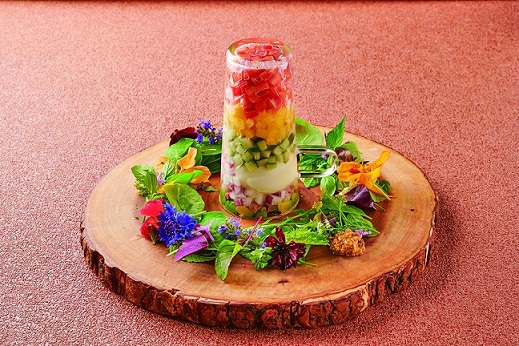 「つるとんハーブサラダ」（1680円）