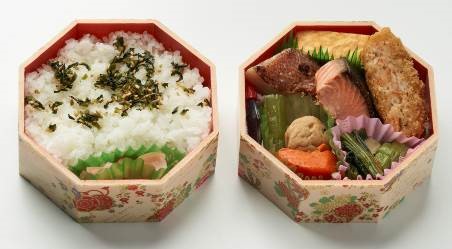 魚道楽「行楽2段弁当」972円