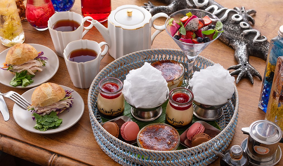 【モンスーンカフェ 代官山】まるで南国のお姫様気分！人気スイーツをまとめて楽しめるエスニックアフタヌーンティーが新登場
