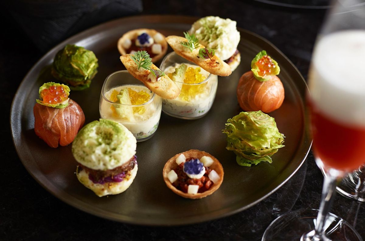 「プティシュー アフタヌーンティー」下段イメージ（2名分）