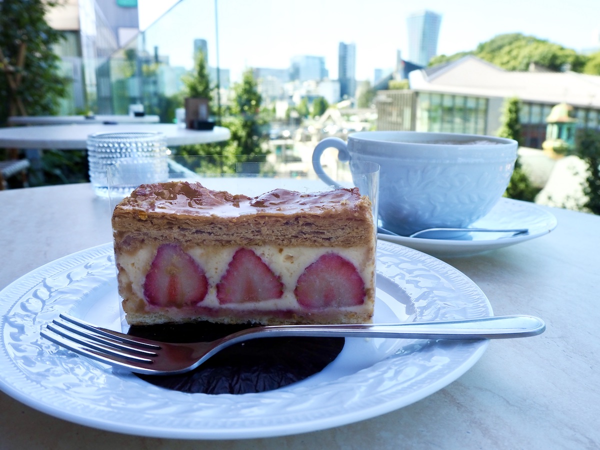 「苺のミルフィーユ」650円