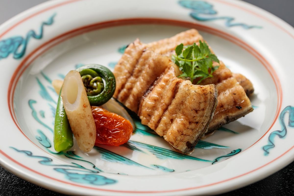 日本橋 鰻 伊勢定 ～蓮～の「薫風」1万3750円 ※サービス料別 ※1日30食限定、～5月8日（日）まで限定