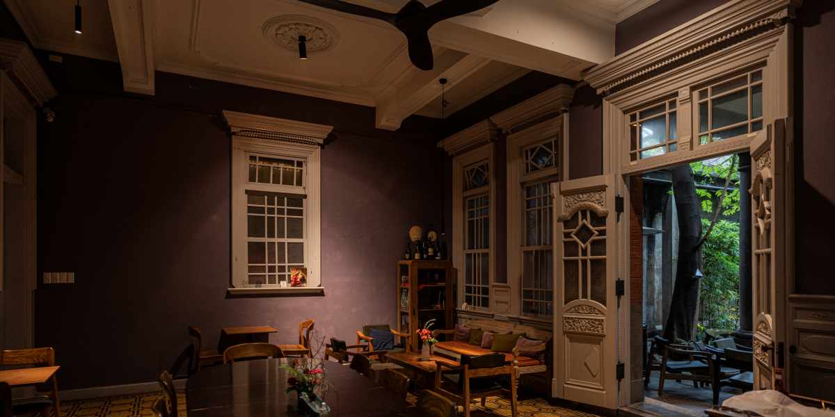 【台湾現地レポ】邸宅をリノベした、迪化街の隠れ家的カフェ＆バー「AKA Café」へ