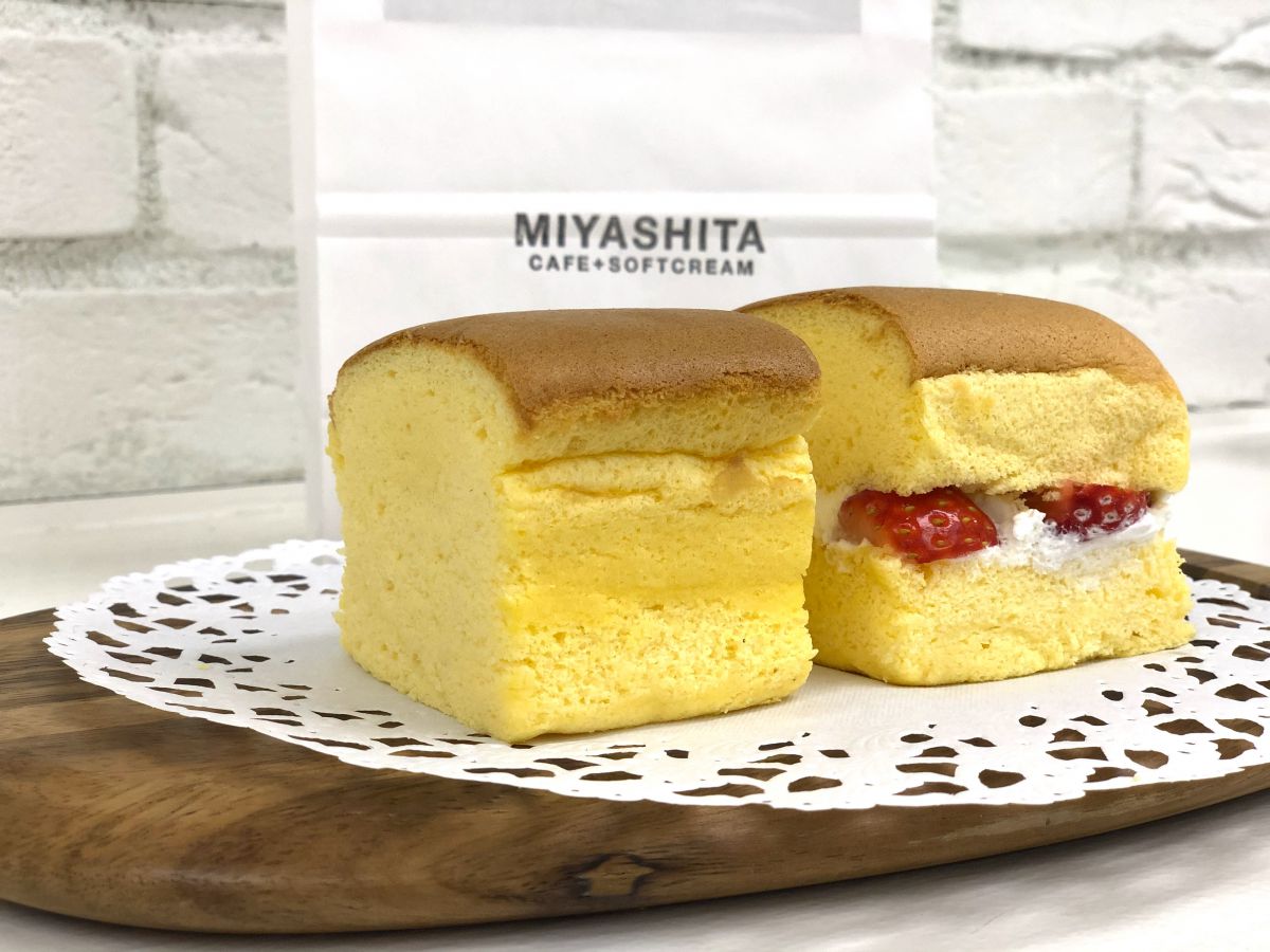 「プレーン」350円、「生クリームいちご 」530円