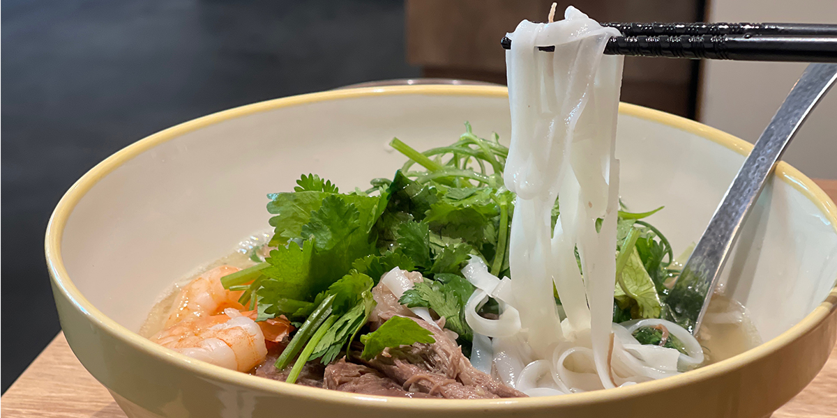 ベトナムの“フォー”を自分好みにカスタマイズできる「ワンフォーボウル 原宿表参道」へ