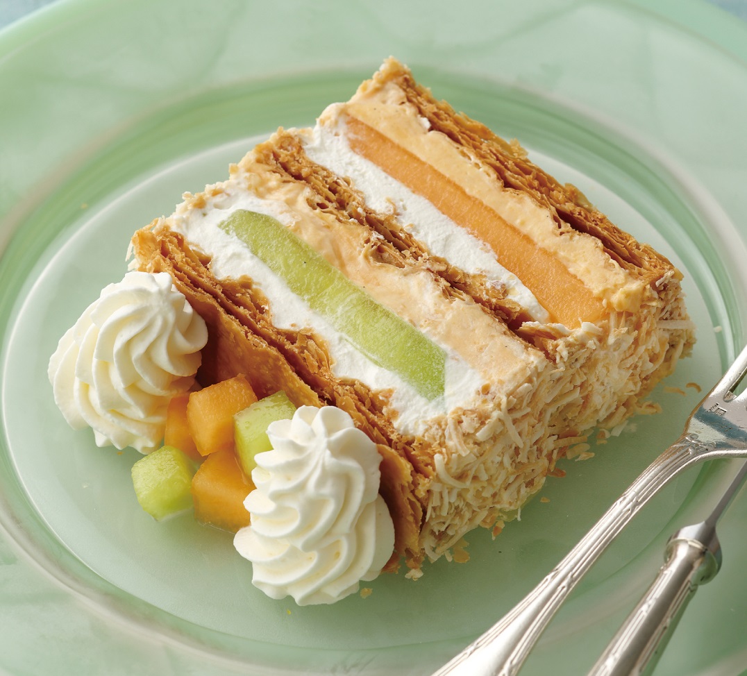 KIHACHIのダブルメロンパイ 1階：単品1430円・2階：コース価格＋660円（別途サービス料10%）