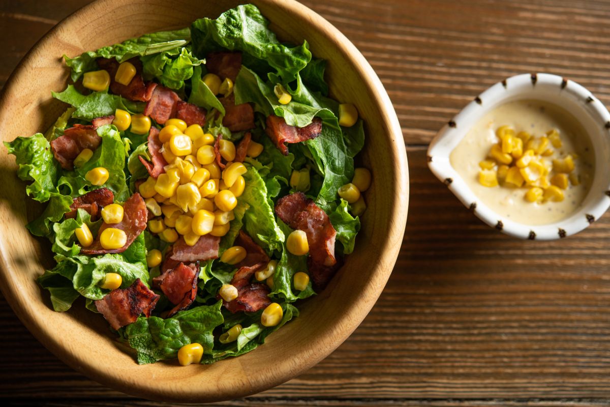 「北海道コーンドレッシングBLCC（ベーコン・レタス・コーン・チーズ）サラダ」630円