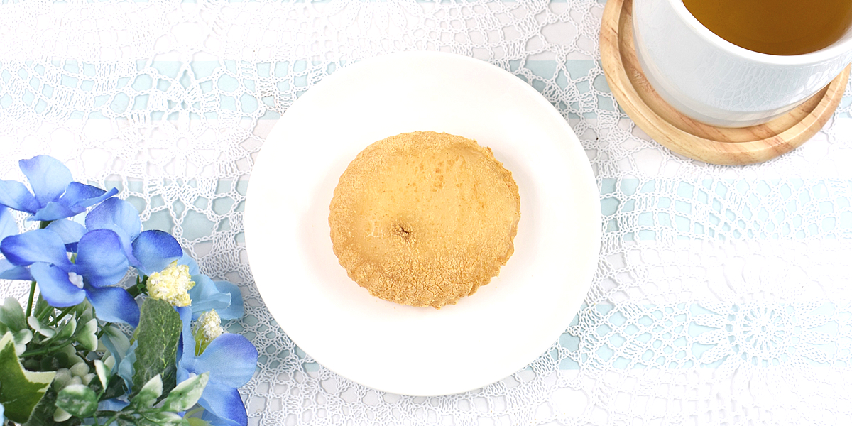 ファミリーマート、クリームわらび餅（黒みつきなこ）