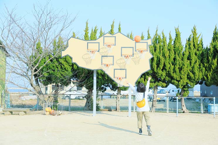 イオベット＆ポンズ「勝者はいない―マルチ・バスケットボール」