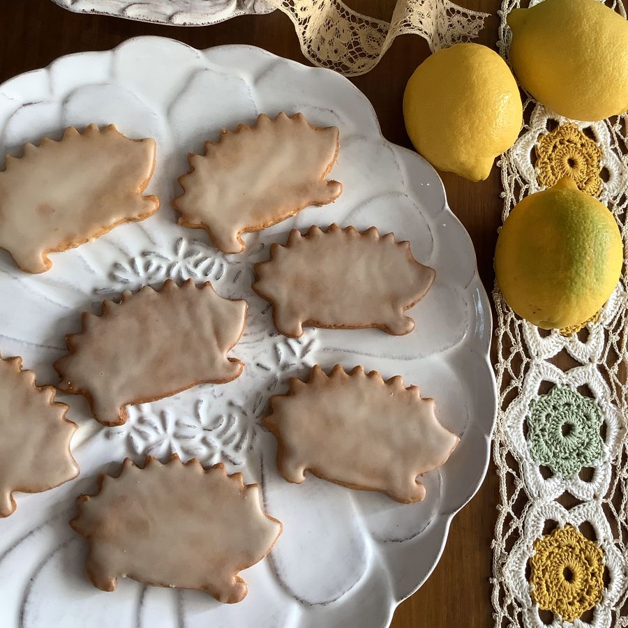 「エリソン ドゥ マントン」240円