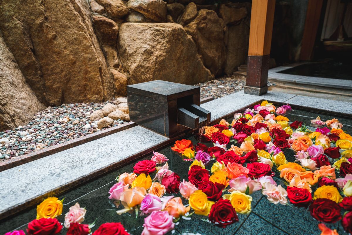 ※特別に許可を得て撮影しています。通常、大浴場や露天風呂での撮影は禁止です。