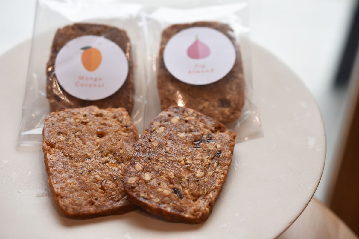 左から「マンゴー ココナッツ」、「フィグ アーモンド」各120 円