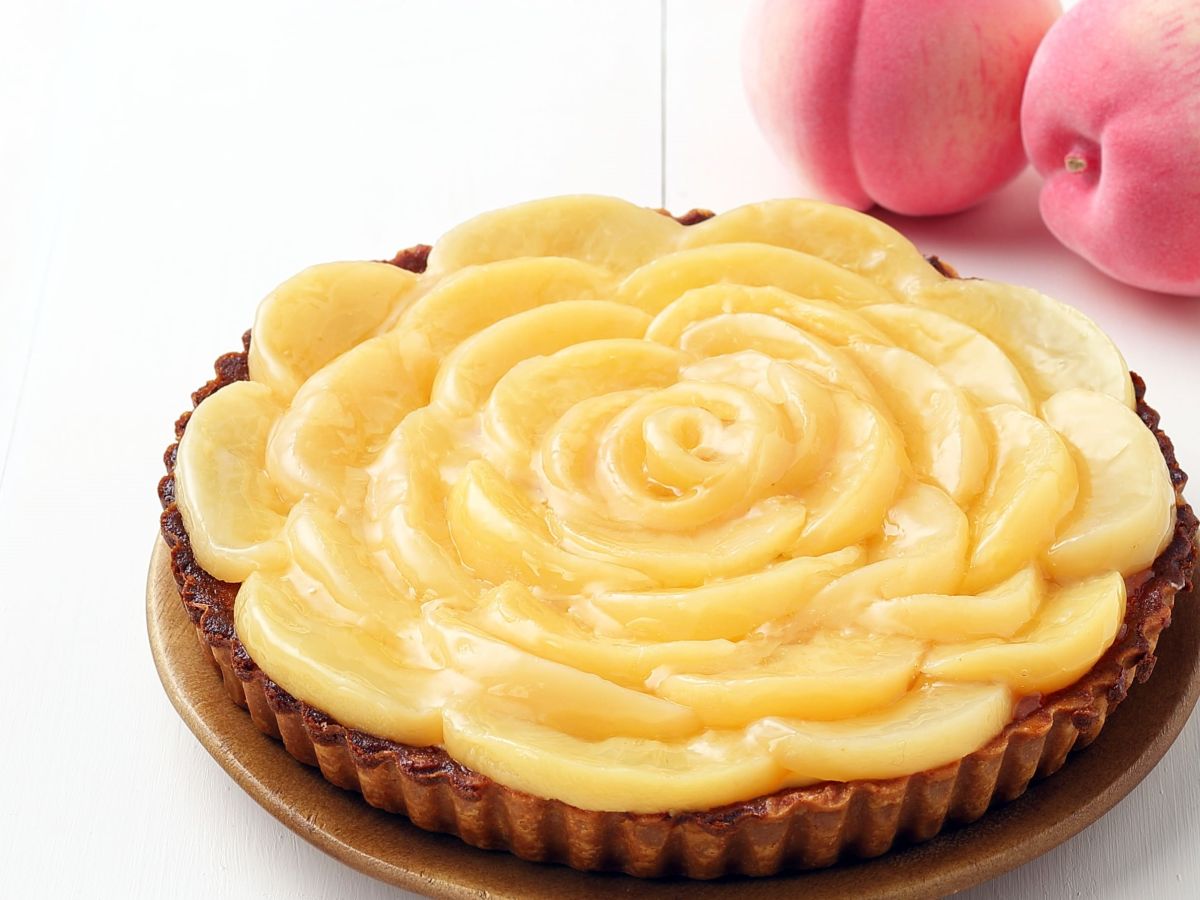 7月 桃のタルト