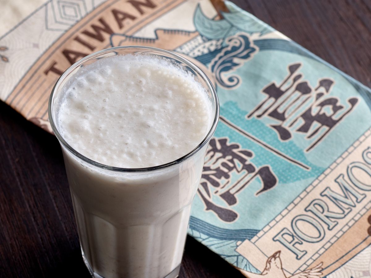 タロ芋ミルク（芋頭牛奶）
