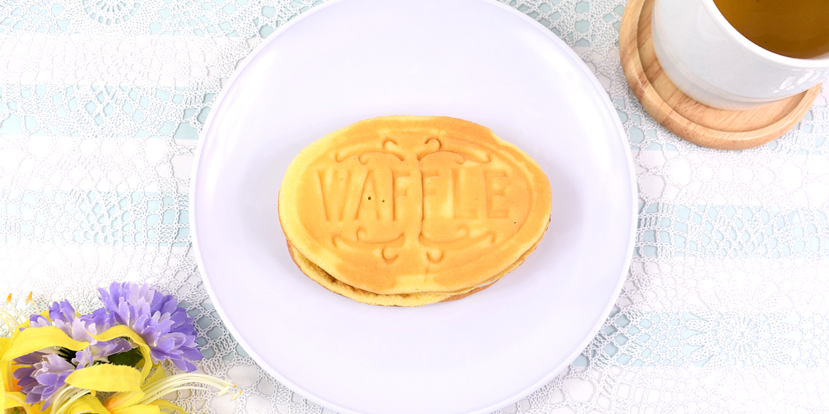 ファミリーマート、あんバタサンの今だけワッフル
