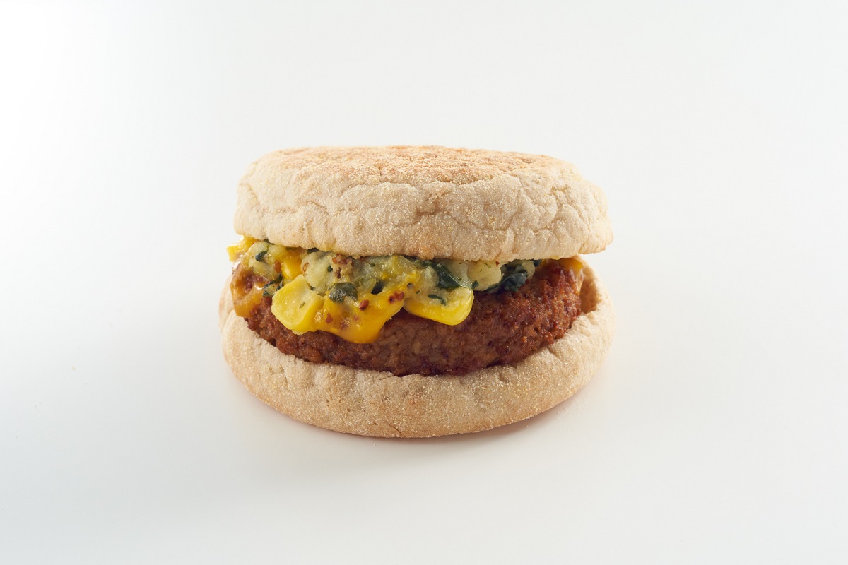 「スピナッチコーン＆ソイパティ イングリッシュマフィン」432円（持ち帰り）、440円（店内利用）