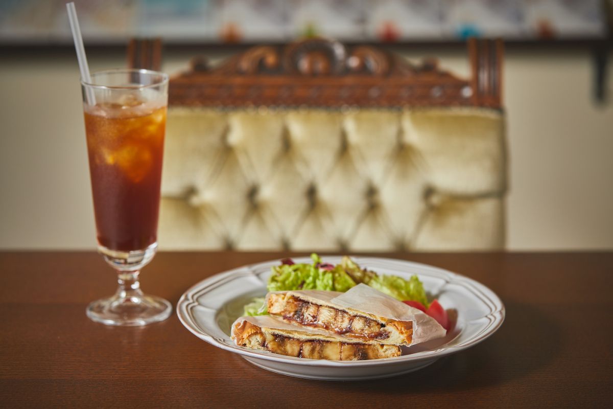 朝の時間帯（8時30分〜11時）は、＋200円でドリンク付きに