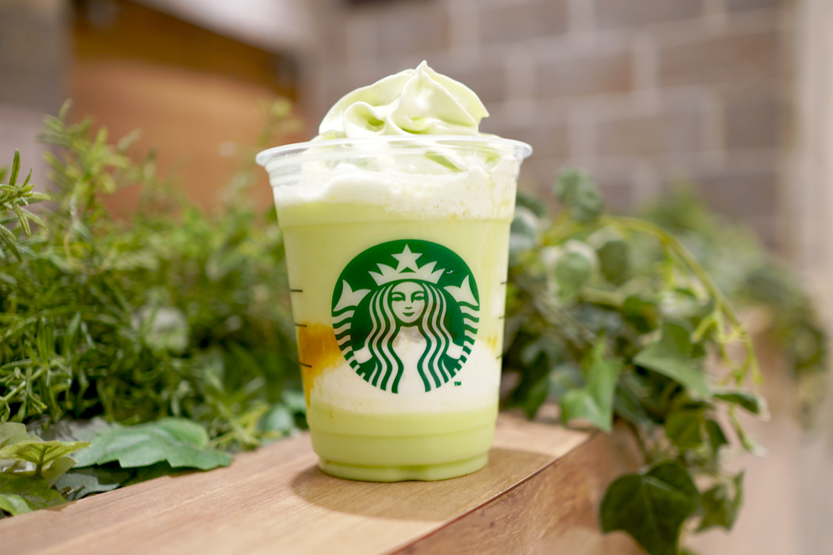 「The メロン of メロン フラペチーノ®」 Tallサイズのみ 678円（持ち帰り）、690円（店内利用）