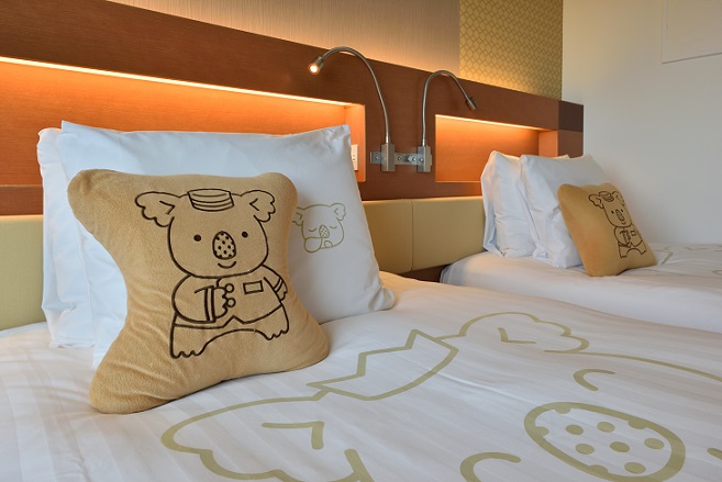 コアラのマーチのキャラクターがデザインされた枕