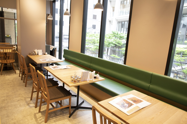 大阪・梅田の新着スパイスカレー!違う香りが次々楽しめる本格紅茶も評判の「WOCCA ROCCA curry and…」へ