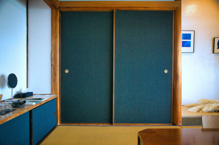 【DENIM HOSTEL float