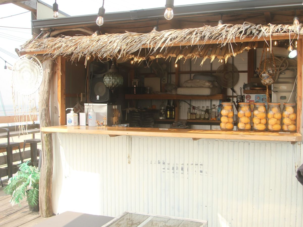 2階のドリンク注文カウンター（土・日曜、祝日のみ）