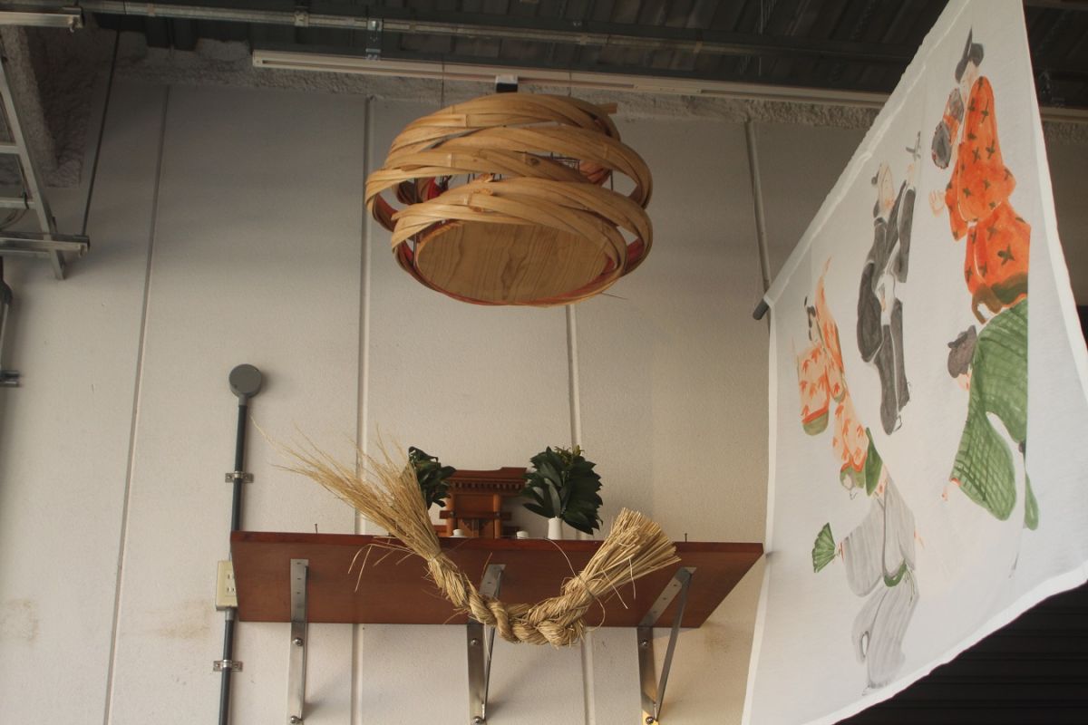 しめ縄や神棚など神様と関わりの深いものも発見