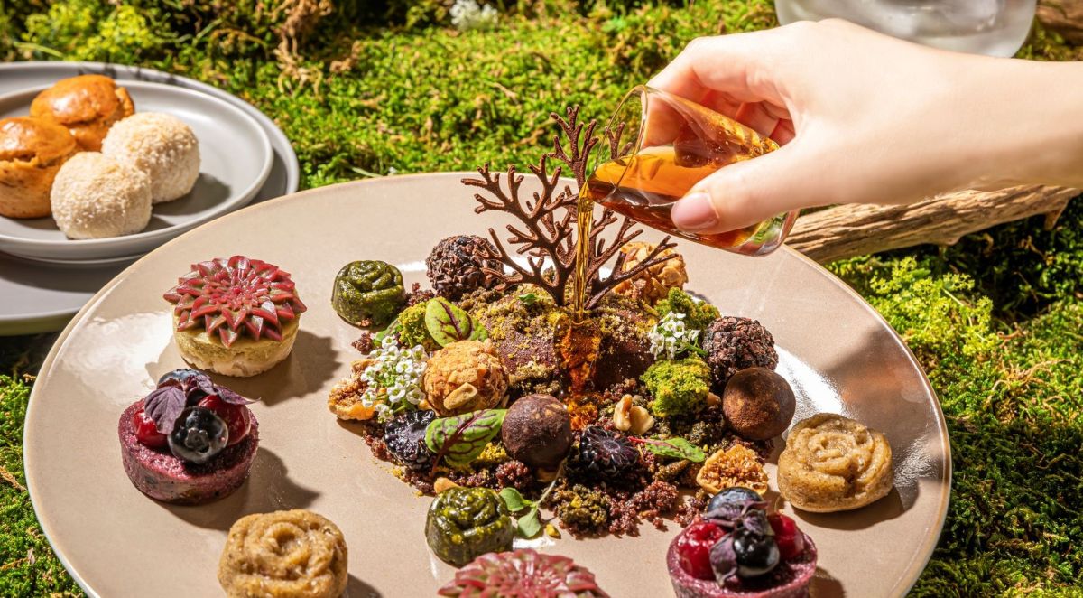 【ザ・プリンスギャラリー 東京紀尾井町】現代と未来の空中庭園をイメージ。100％植物由来の素材で作る、夏のヴィーガンアフタヌーンティー