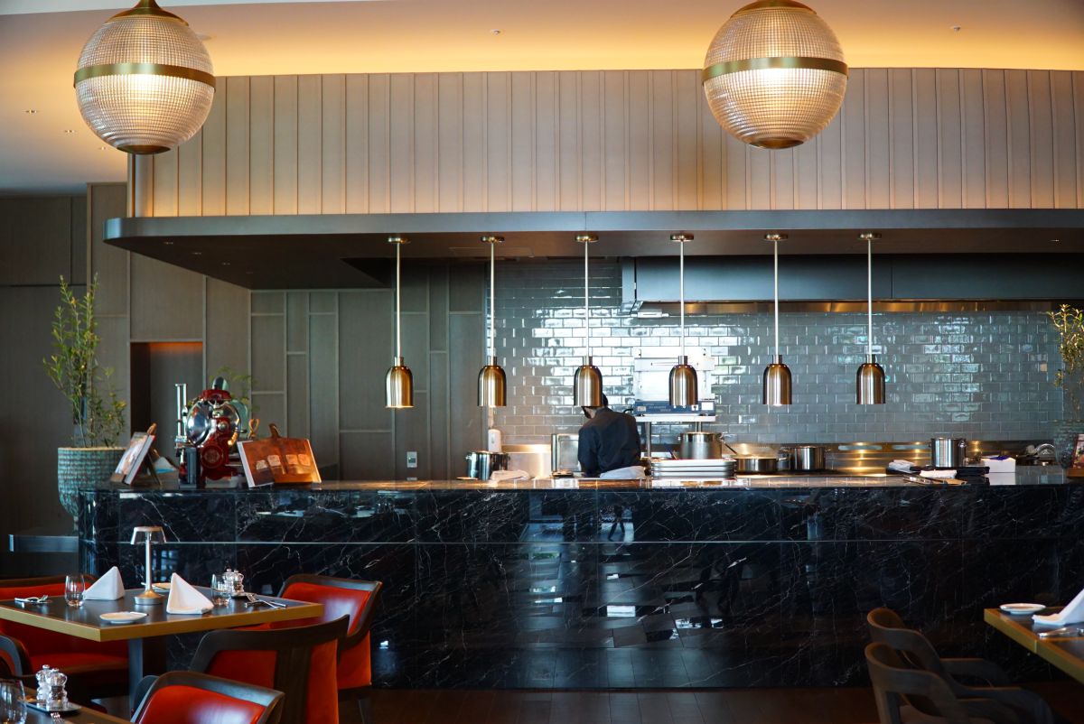 ライブ感のあるオープンキッチンもあります！