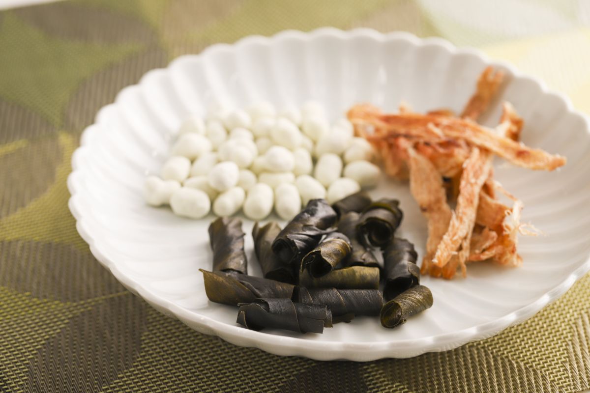 おつまみだけでなく、おやつとしてもおすすめな三海幸の商品