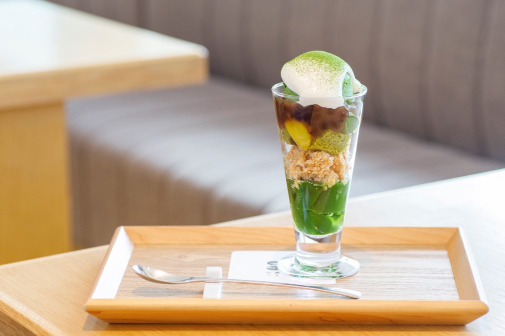 おせんべい・おかきの老舗「小倉山荘」の本店「小倉山荘 竹生の郷」に行ってみた！