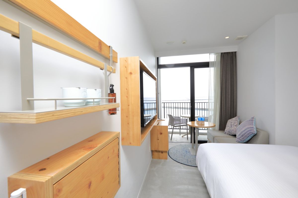 「スタンダードダブル」の客室