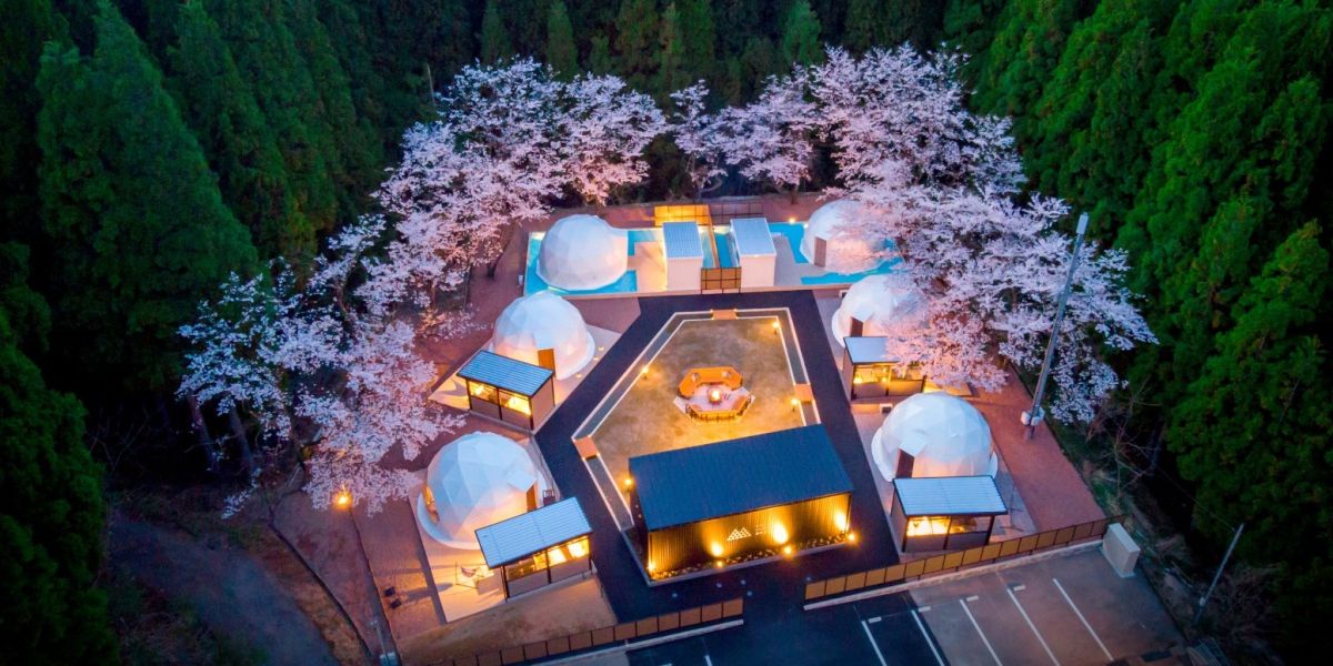 【福井】グランピングが楽しめる「ルポの森」が誕生！ランチビュッフェ、天然温泉の1day利用もOK