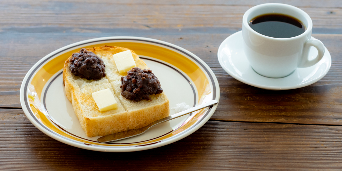 祐天寺「LURIE.」のトーストモーニングと自家焙煎コーヒーで優雅な時間を