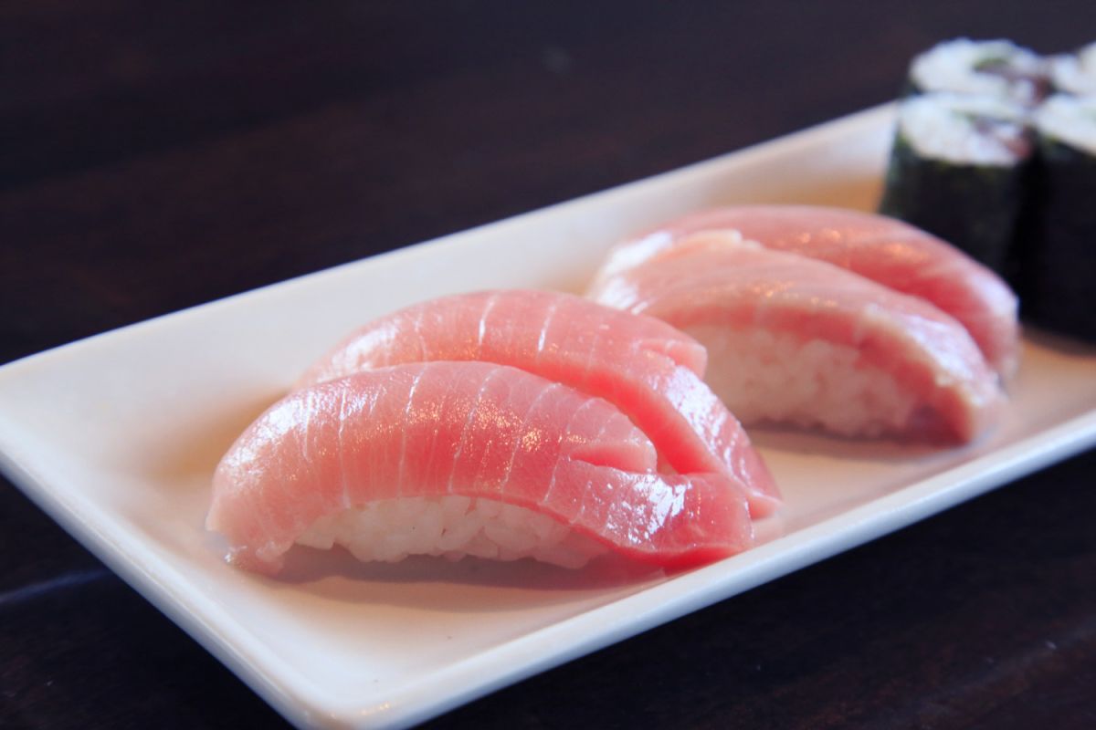 艶めくマグロに見惚れます