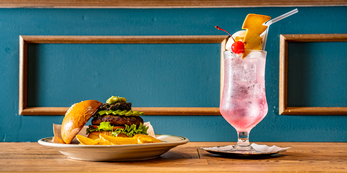 「バーガー喫茶 ちるとこ 吉祥寺」で14種のクリームソーダ×喫茶店のハンバーガーを満喫！