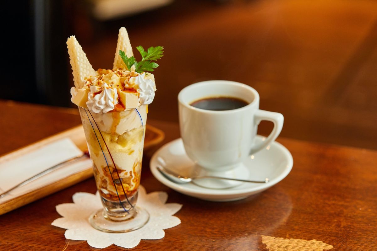 小さなパフェセット（ミニパフェとアメリカンコーヒーor紅茶）950円