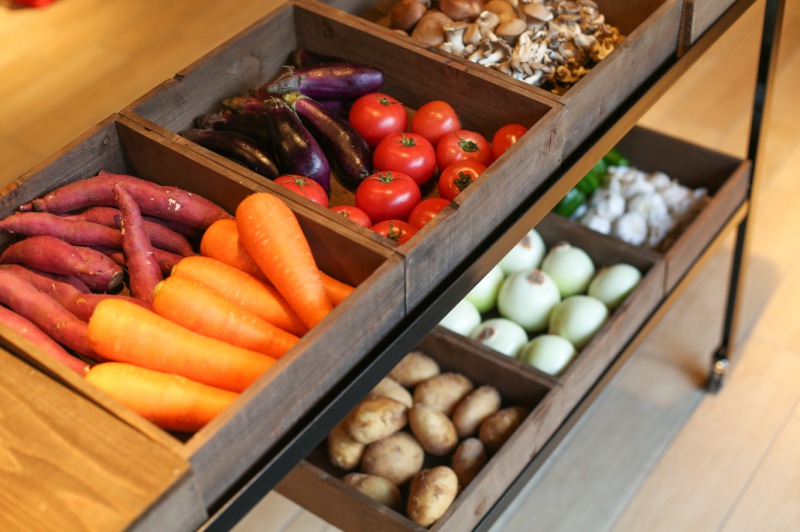 オールインクルーシブに含まれる野菜マルシェ。美味しい野菜を自由にどうぞ！