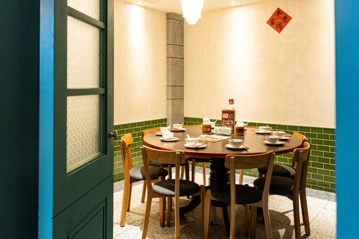 カメラに収めたい台湾レトロな店内