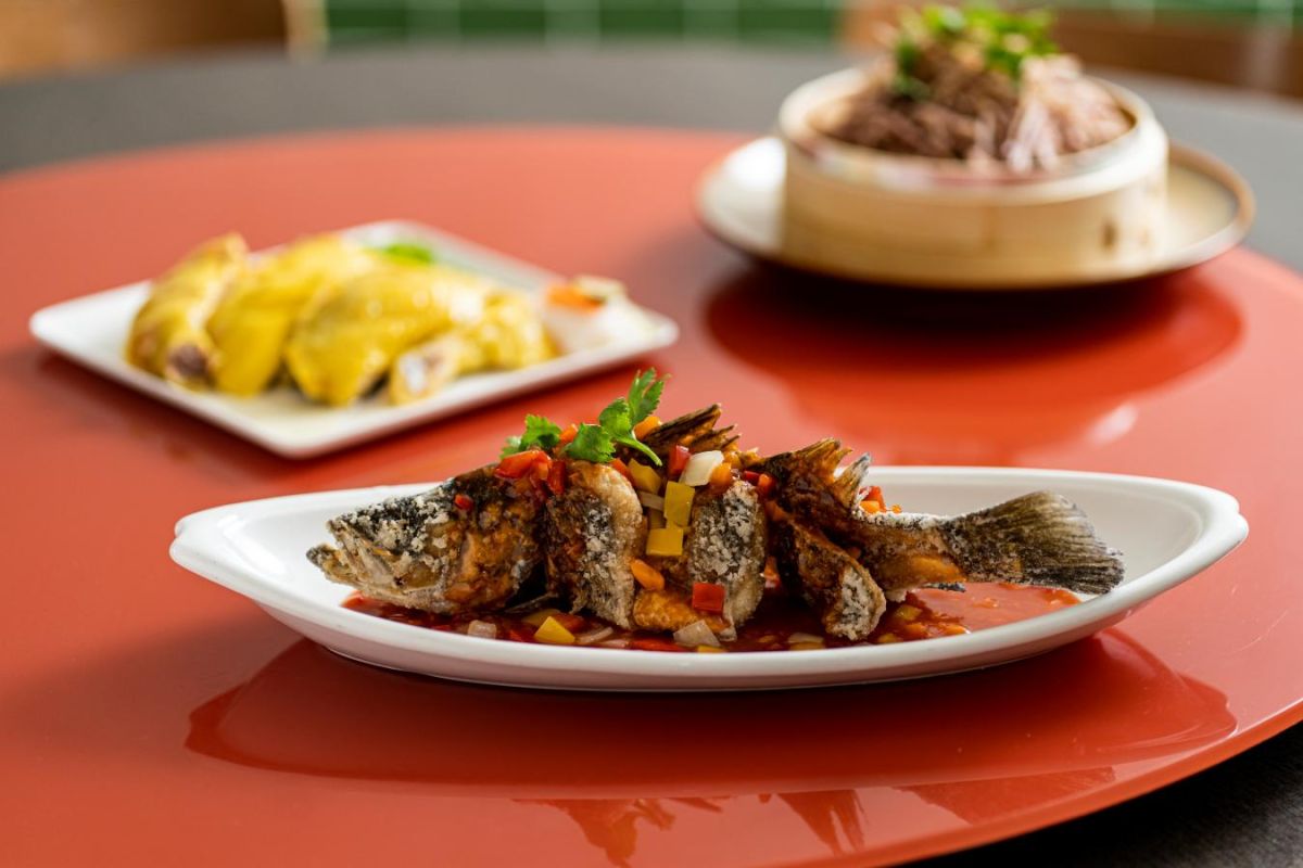 「糖醋鱸魚」NT$380(匹)、切り身はNT$240。