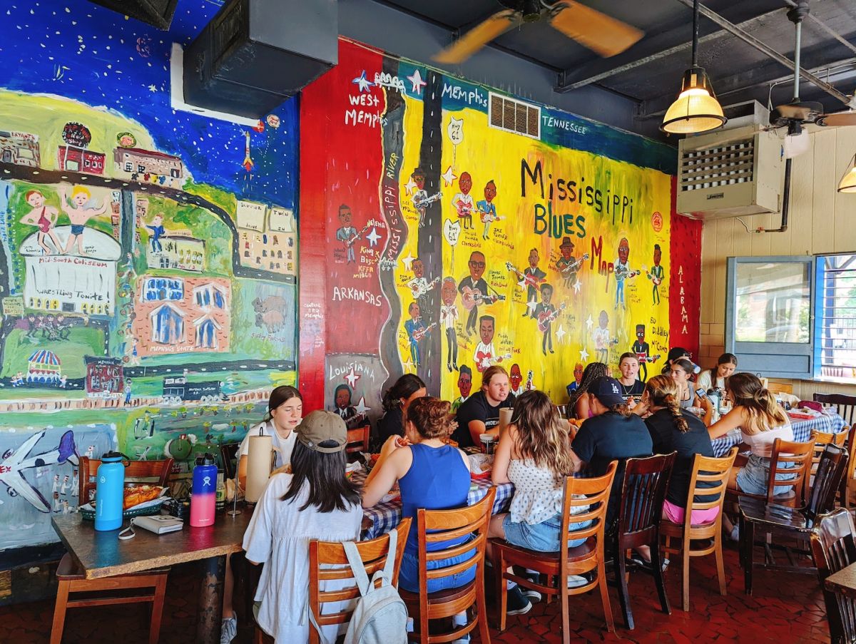 街一番の人気店