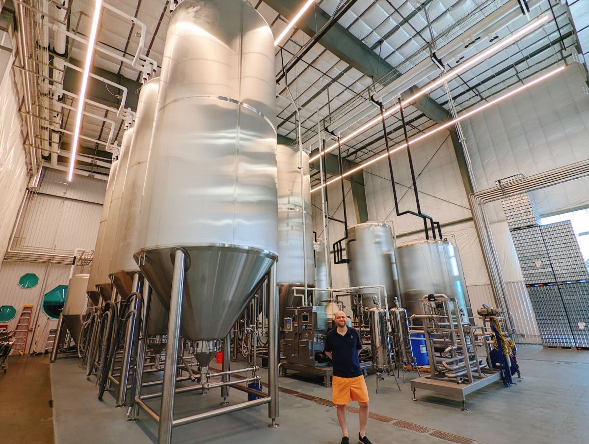 ドイツから取り寄せた蒸留器を使用