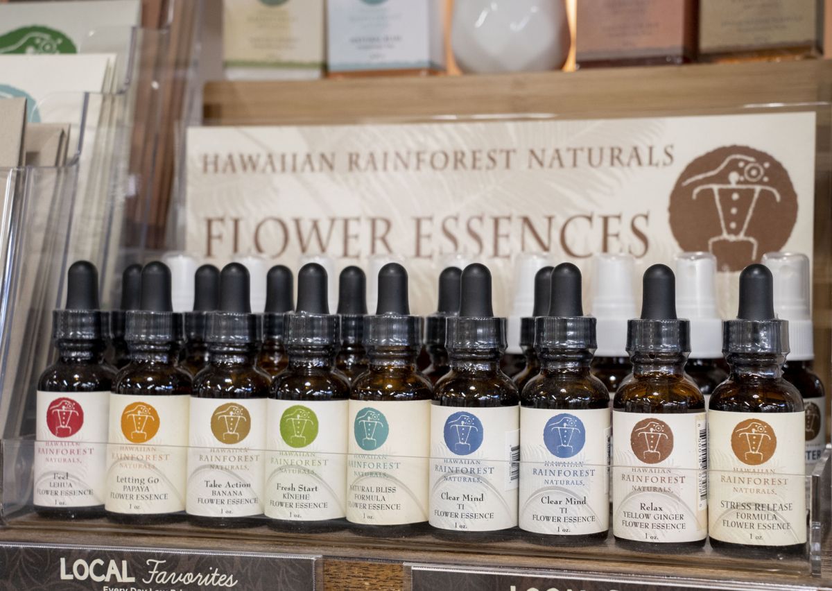 「ハワイアン・レインフォレスト・ナチュラルズ・フラワーエッセンス」各$16.39